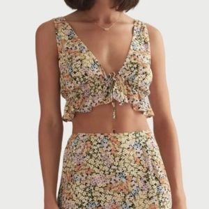 NWT Ownley  Zoey Confetti Floral Crop Top💙💗🧡